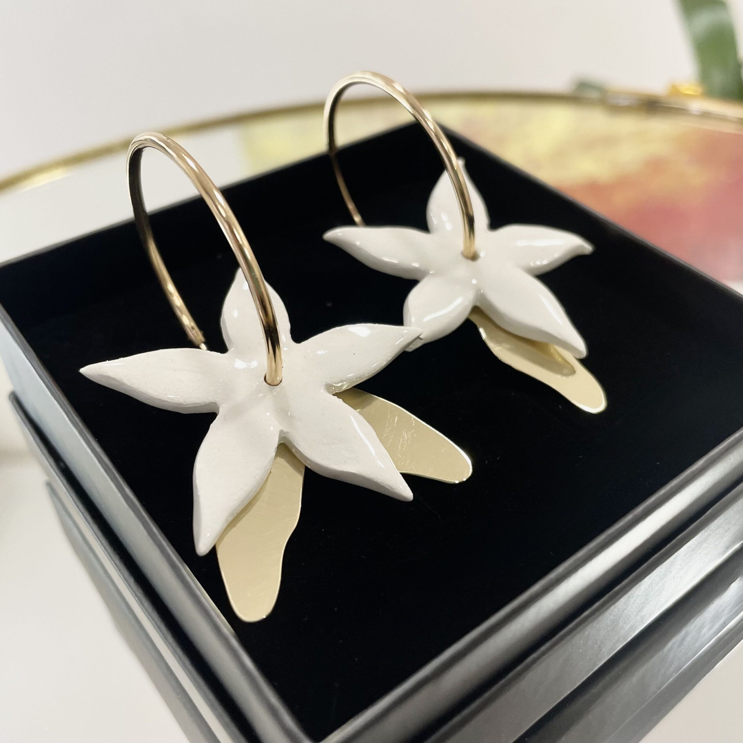 PENDIENTES LATÓN Y PORCELANA TOSKA